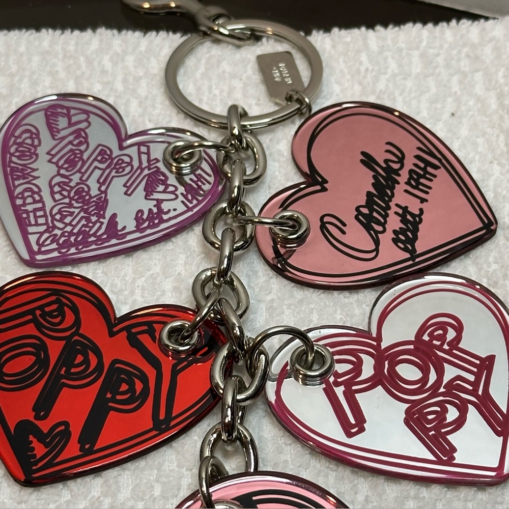 NWOT Coach poppy keychain/bag-charm Red heart Shaped Charms Pink, Red, White
